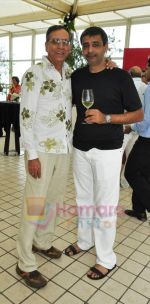Anil Chopra and Ashwin Deo at the Launch of the Bespoke Monsoon Brunches in Dome on 7th Aug 2011.jpg
